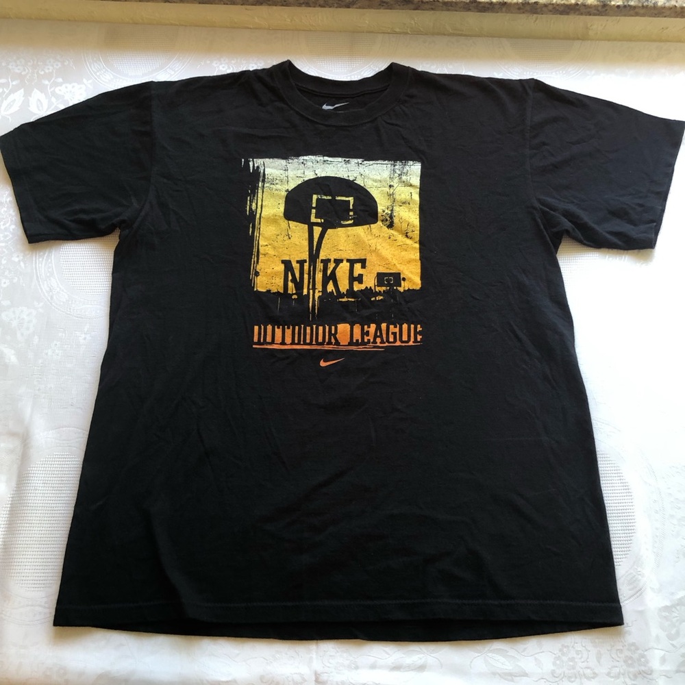 Nike Loose-Fit Black Graphic Print T-Shirt Men’s Size L Short Sleeves Activewear
